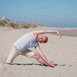 Yoga tijdens Kunstschouw
